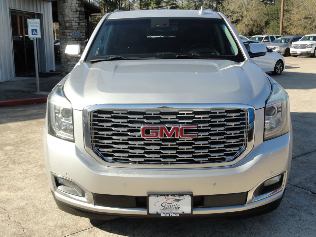 Used 2018 GMC Yukon Denali image 2