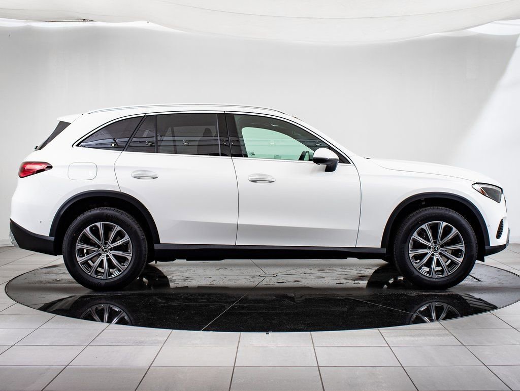 Certified 2025 Mercedes-Benz GLC 300 4MATIC image 11