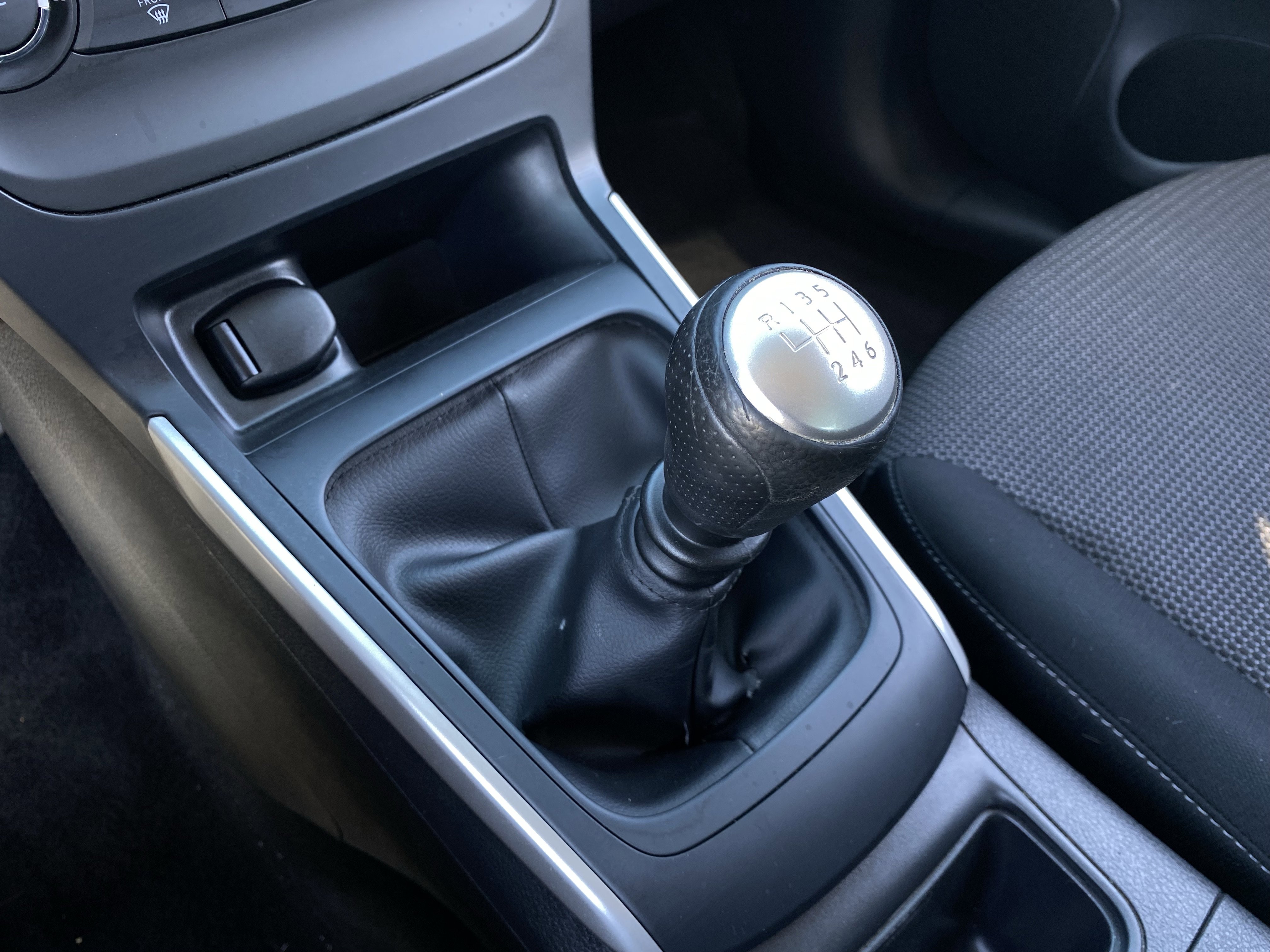 Used 2019 Nissan Sentra S FWD image 24