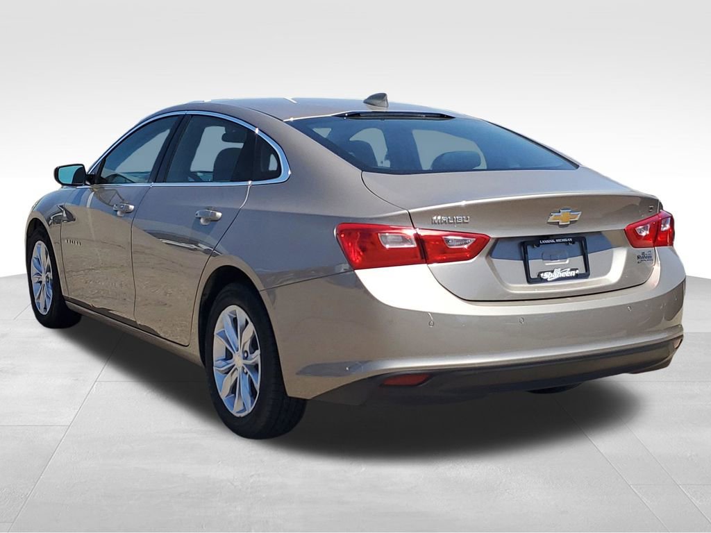Used 2025 Chevrolet Malibu LT FWD image 4