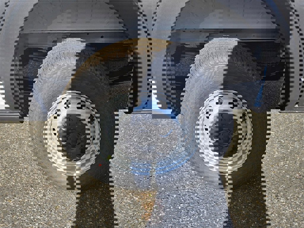 New 2025 Ford Transit 250 148 Medium Roof image 9