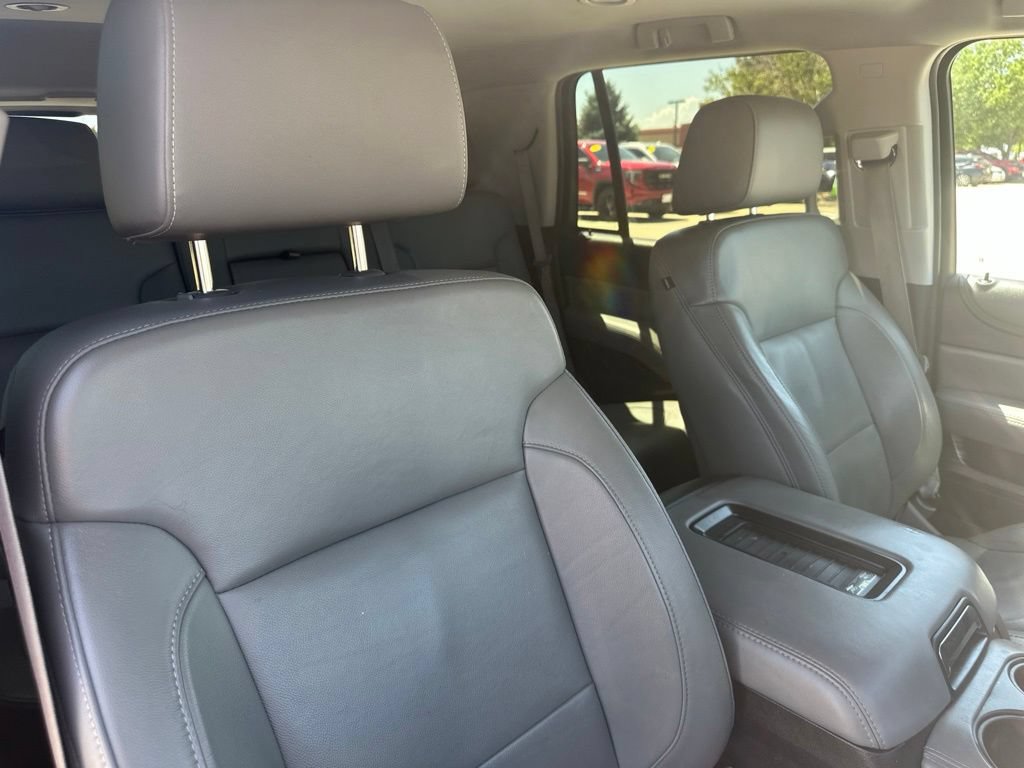 Used 2015 Chevrolet Tahoe LT w/ Luxury Package AWD/4WD image 33