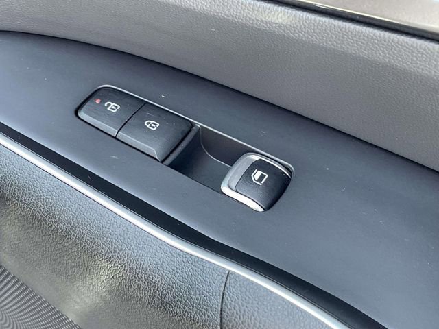 New 2026 Kia Sorento S FWD image 13