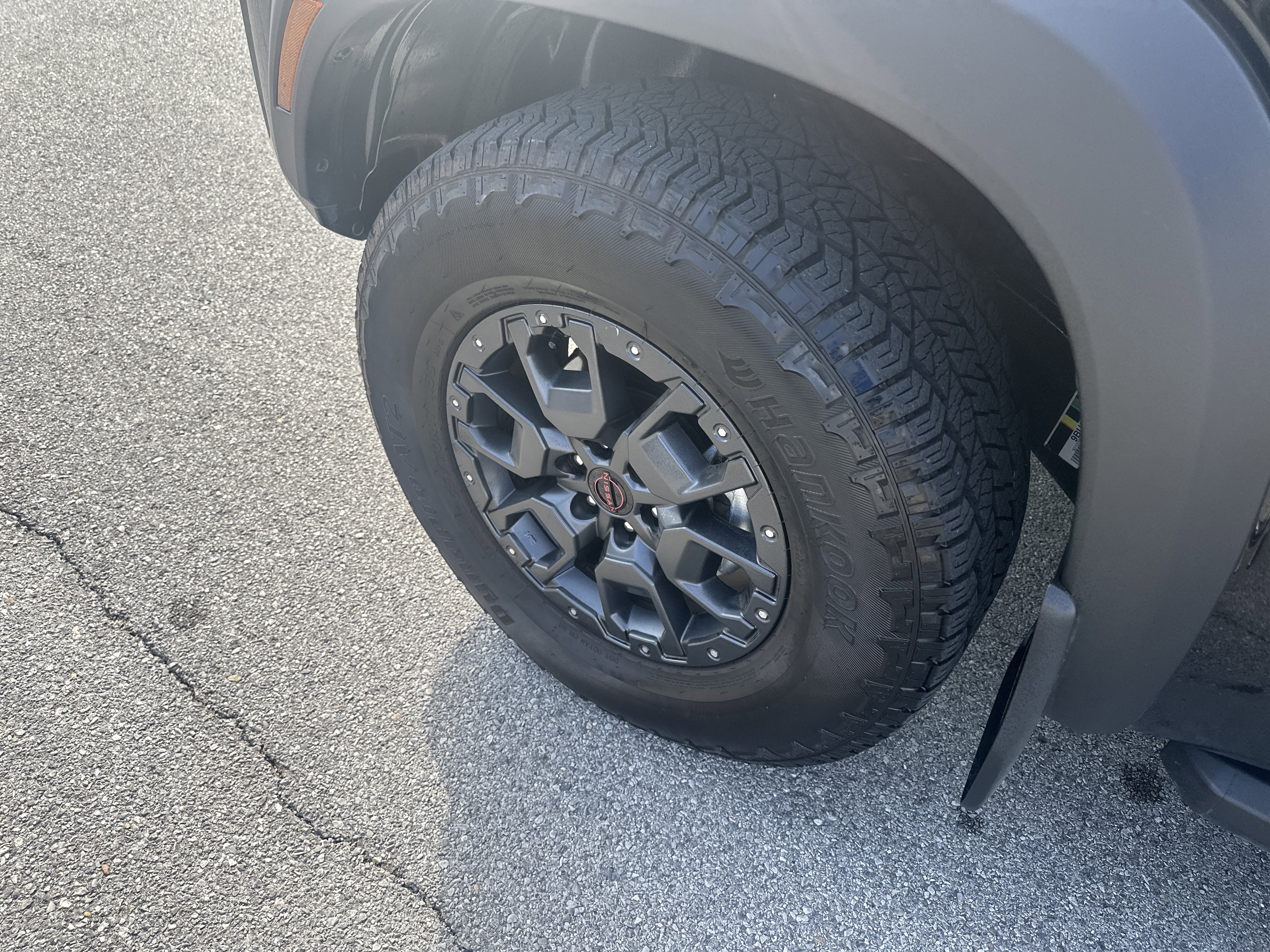 Used 2024 Nissan Frontier PRO-4X w/ Pro Premium Package image 13