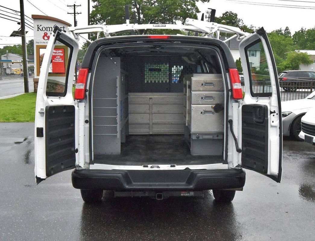 Used 2019 GMC Savana 2500 image 10