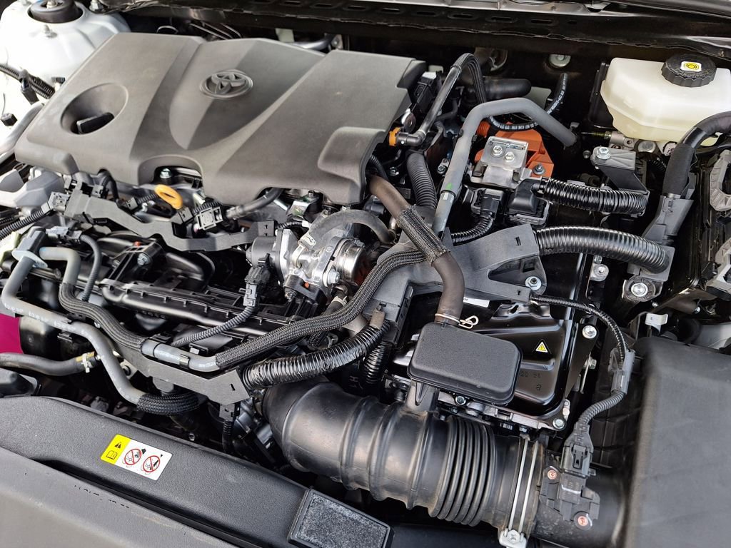 Used 2025 Toyota Camry SE image 24