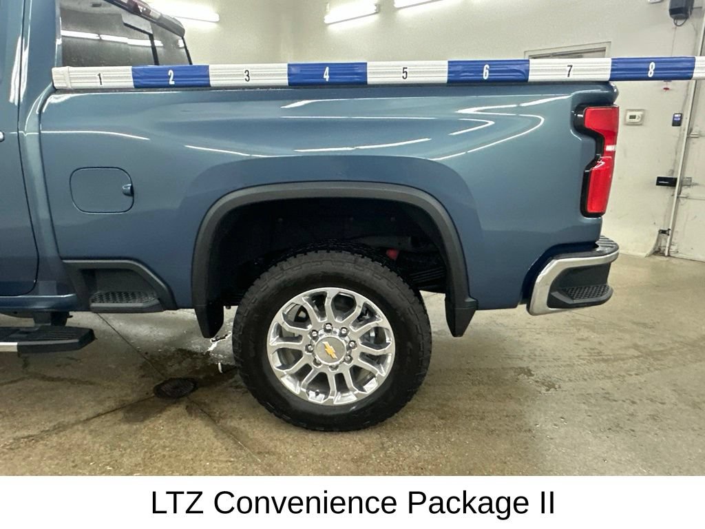 Used 2025 Chevrolet Silverado 2500 LTZ w/ LTZ Premium Package AWD/4WD image 19