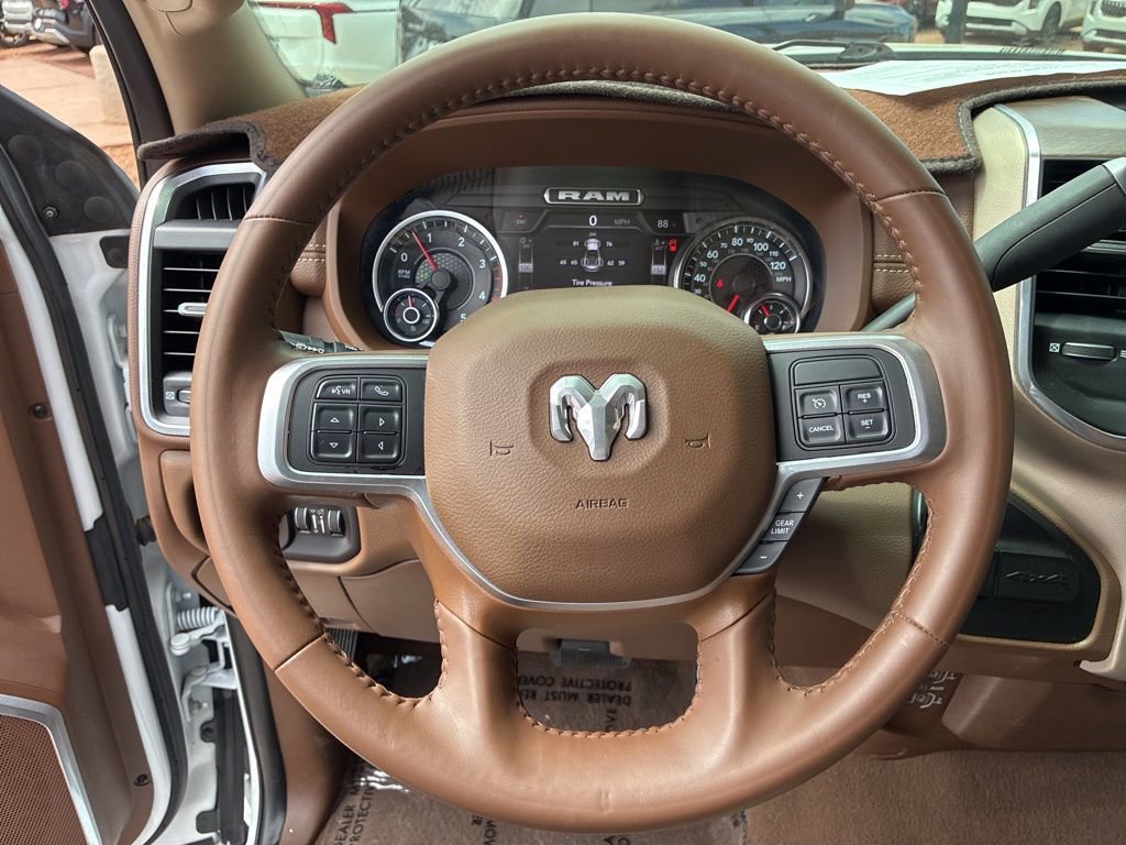 Used 2022 RAM 3500 Laramie image 33