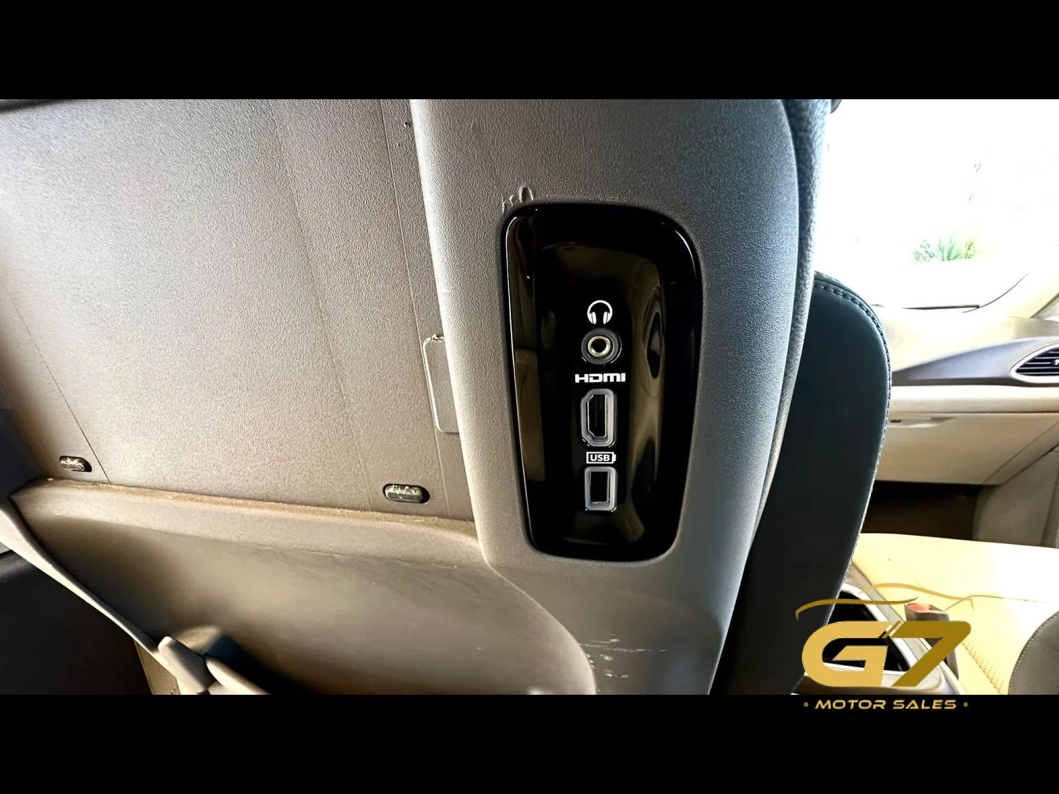 Used 2017 Chrysler Pacifica Touring-L Plus FWD image 21