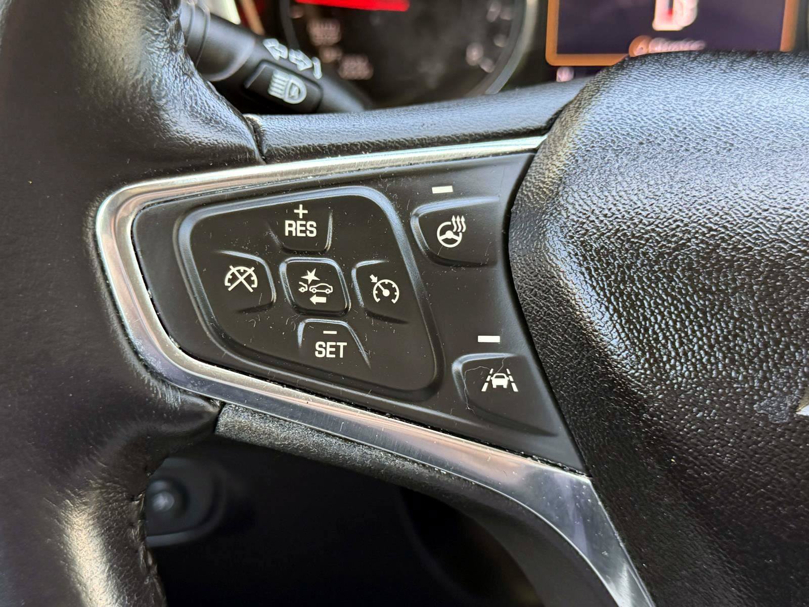 Used 2019 Chevrolet Equinox Premier AWD/4WD image 17