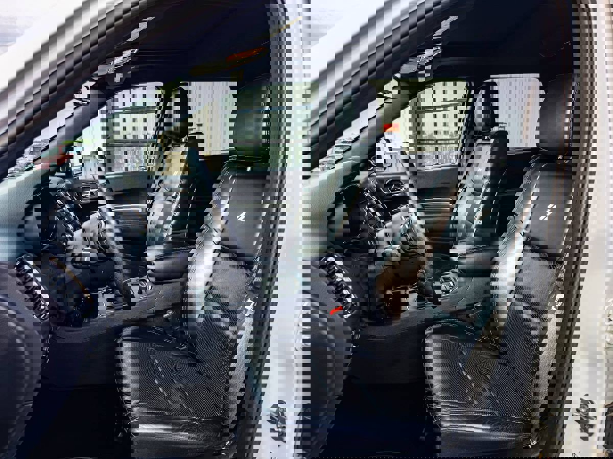 Used 2019 Dodge Durango R/T w/ Technology Group image 6