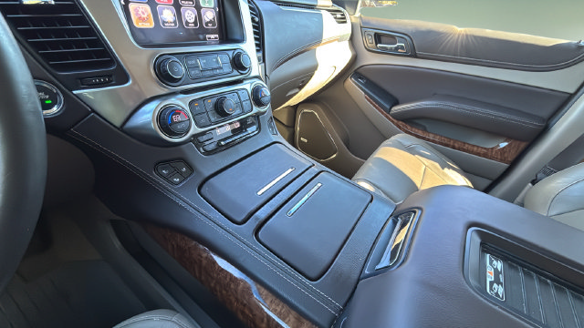 Used 2018 Chevrolet Tahoe Premier AWD/4WD image 14