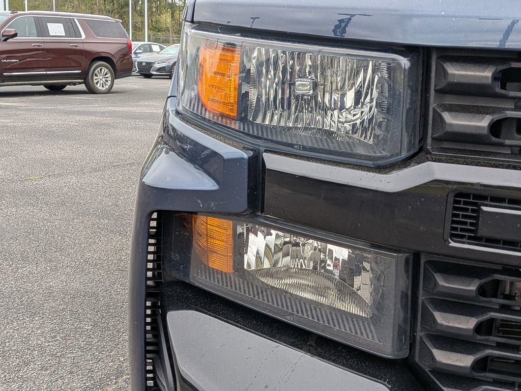 Used 2021 Chevrolet Silverado 1500 Custom Trail Boss w/ LPO, Dark Essentials Package image 12