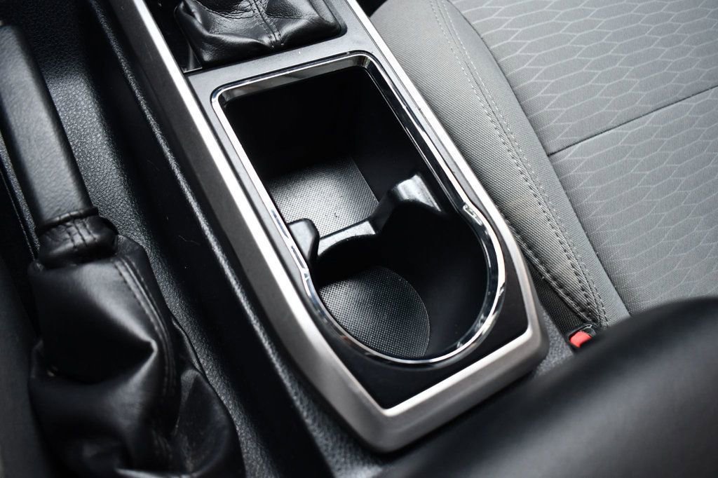 Used 2017 Toyota Tacoma TRD Sport image 30