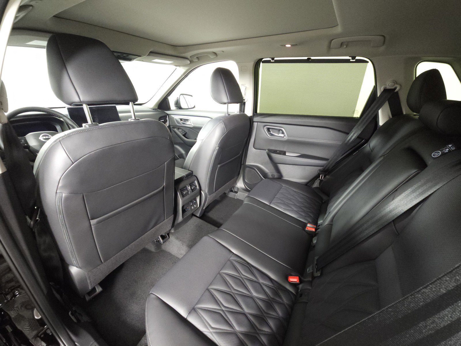 New 2026 Nissan Rogue Platinum w/ Platinum Premium Package image 23