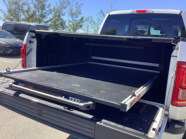 Used 2015 Ford F150 Platinum w/ Equipment Group 701A Luxury AWD/4WD image 10