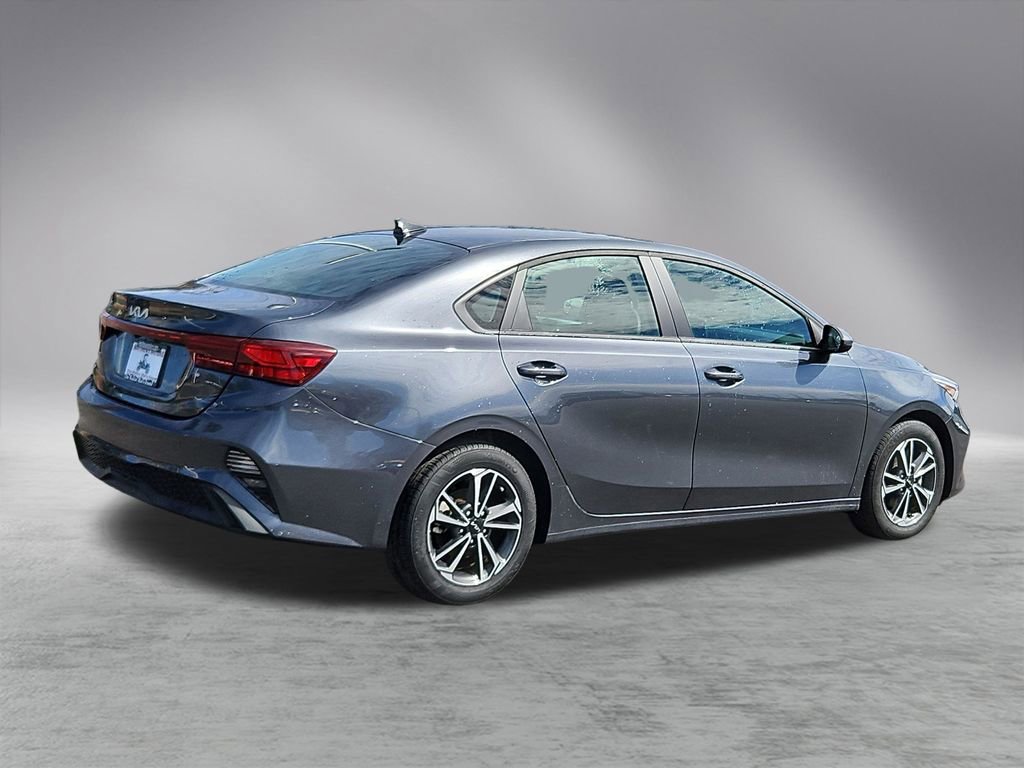 Used 2024 Kia Forte LXS FWD image 7