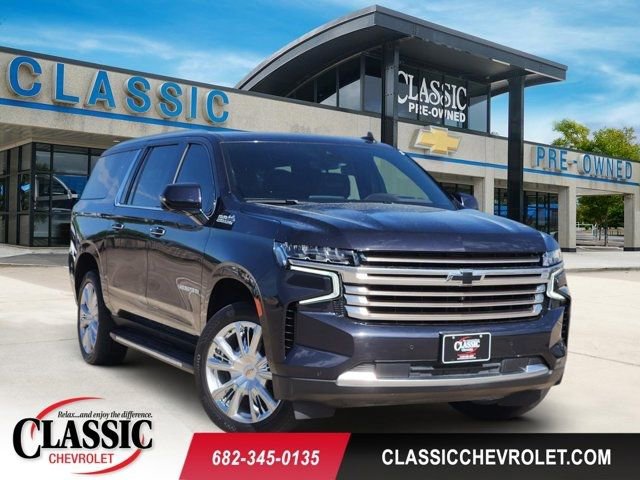 Used 2023 Chevrolet Suburban High Country image 1