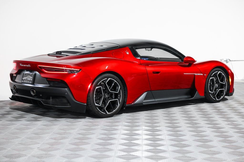 Used 2022 Maserati MC20 Coupe image 6