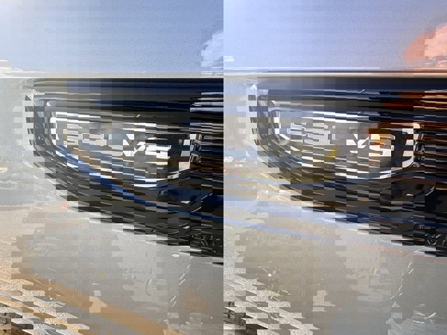 Used 2024 GMC Sierra 1500 Elevation w/ LPO, Elevation Black Package image 16