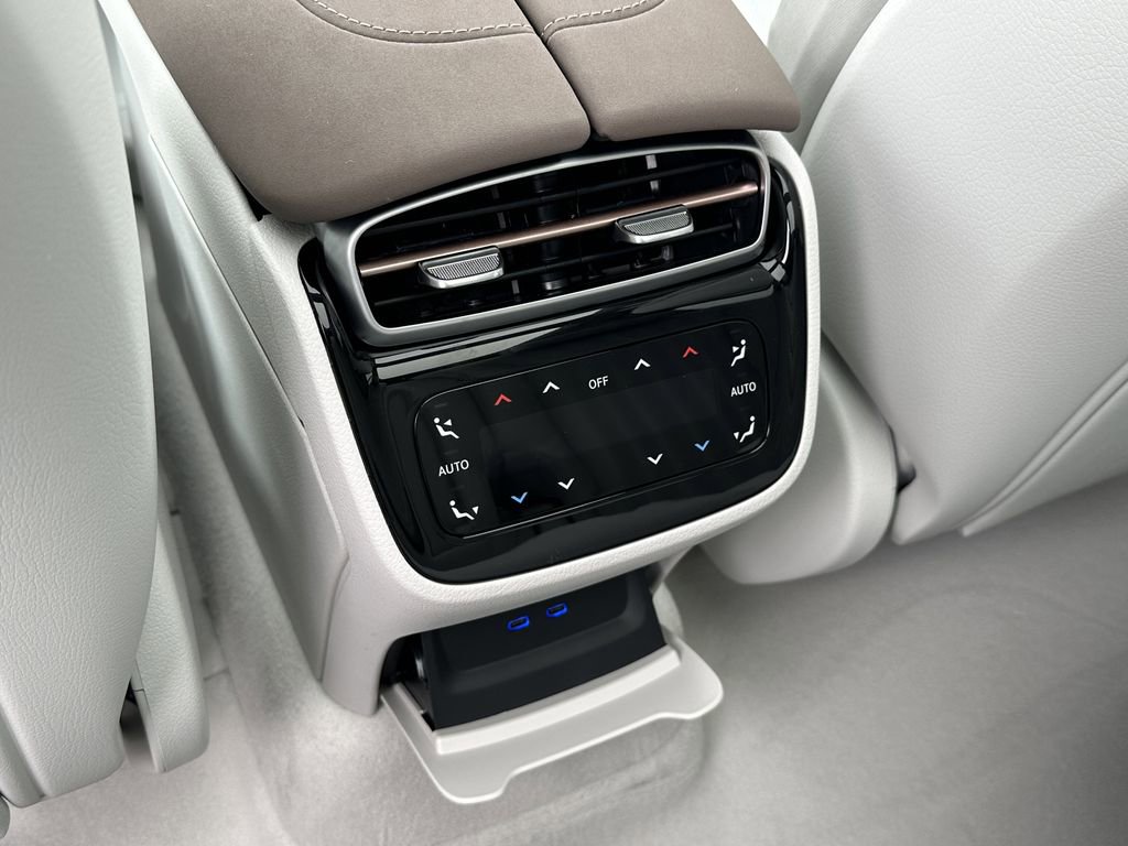 New 2026 Mercedes-Benz EQS 400 4MATIC SUV image 27