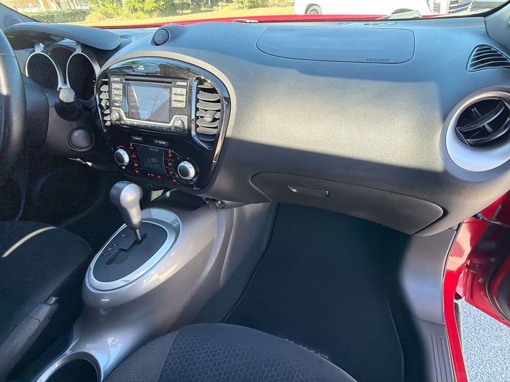 Used 2017 Nissan Juke SV image 31