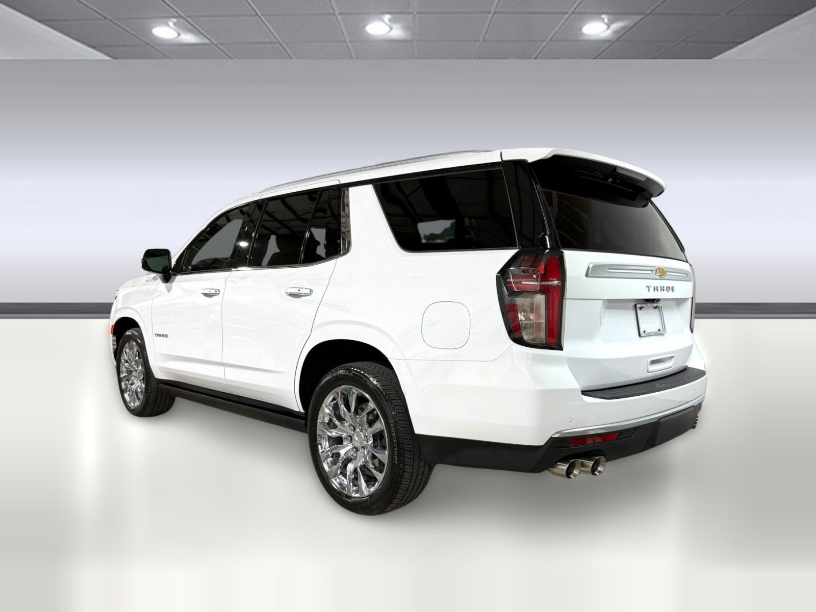 Used 2024 Chevrolet Tahoe High Country image 3