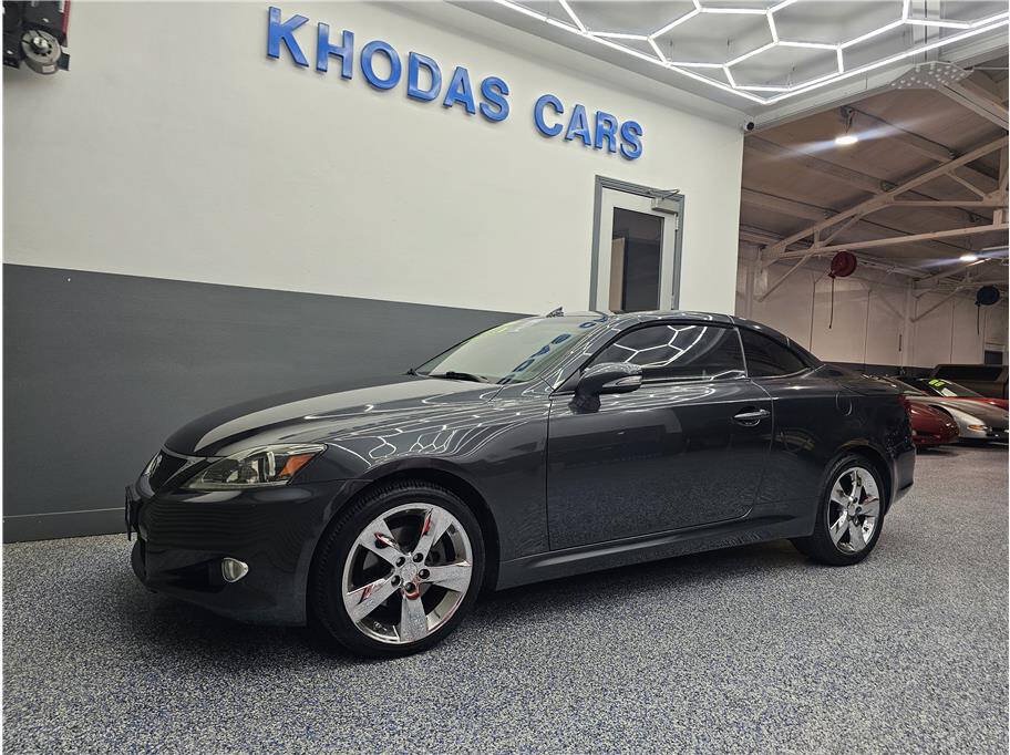 Used 2011 Lexus IS 250C RWD image 2