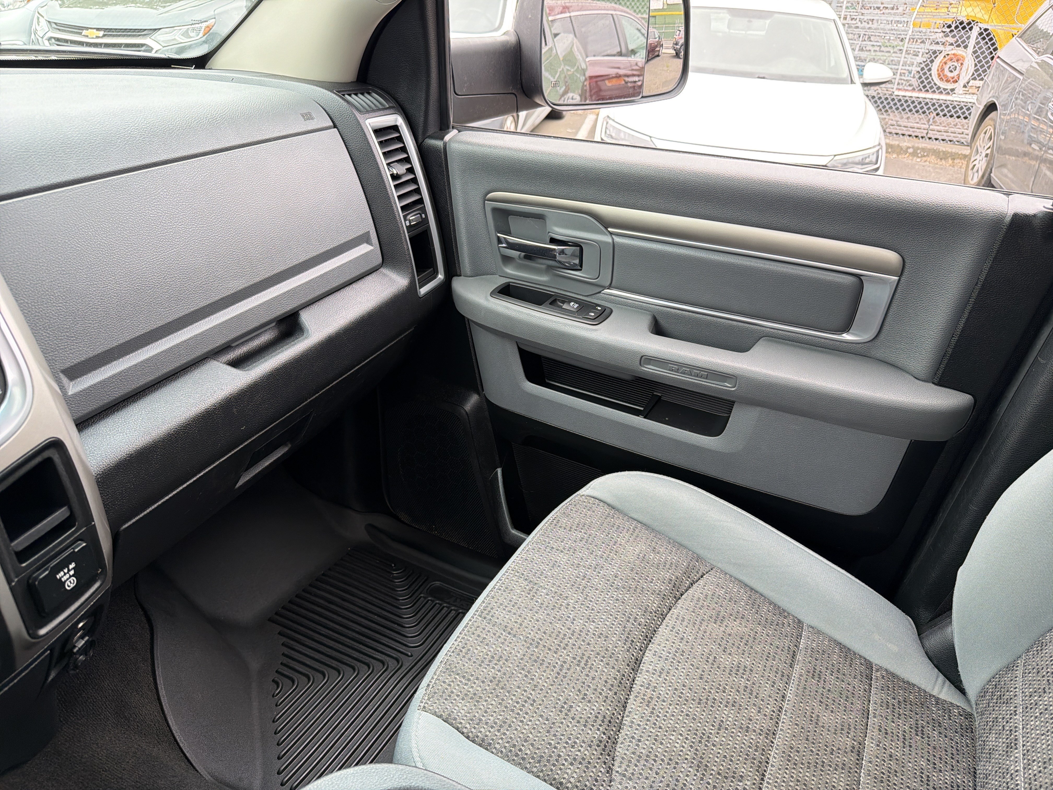 Used 2017 RAM 1500 Outdoorsman AWD/4WD image 25