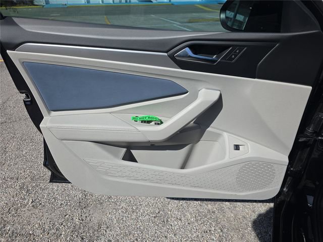 New 2026 Volkswagen Jetta SE FWD image 11