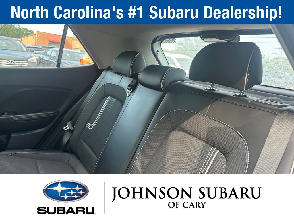 Used 2023 Hyundai Venue Limited w/ Cargo Package FWD image 21