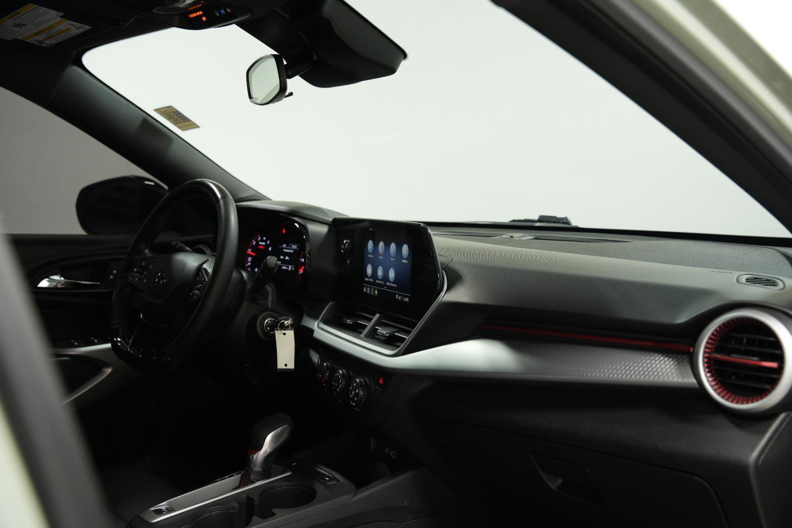 Used 2024 Chevrolet Trax RS w/ Driver Confidence Package image 17