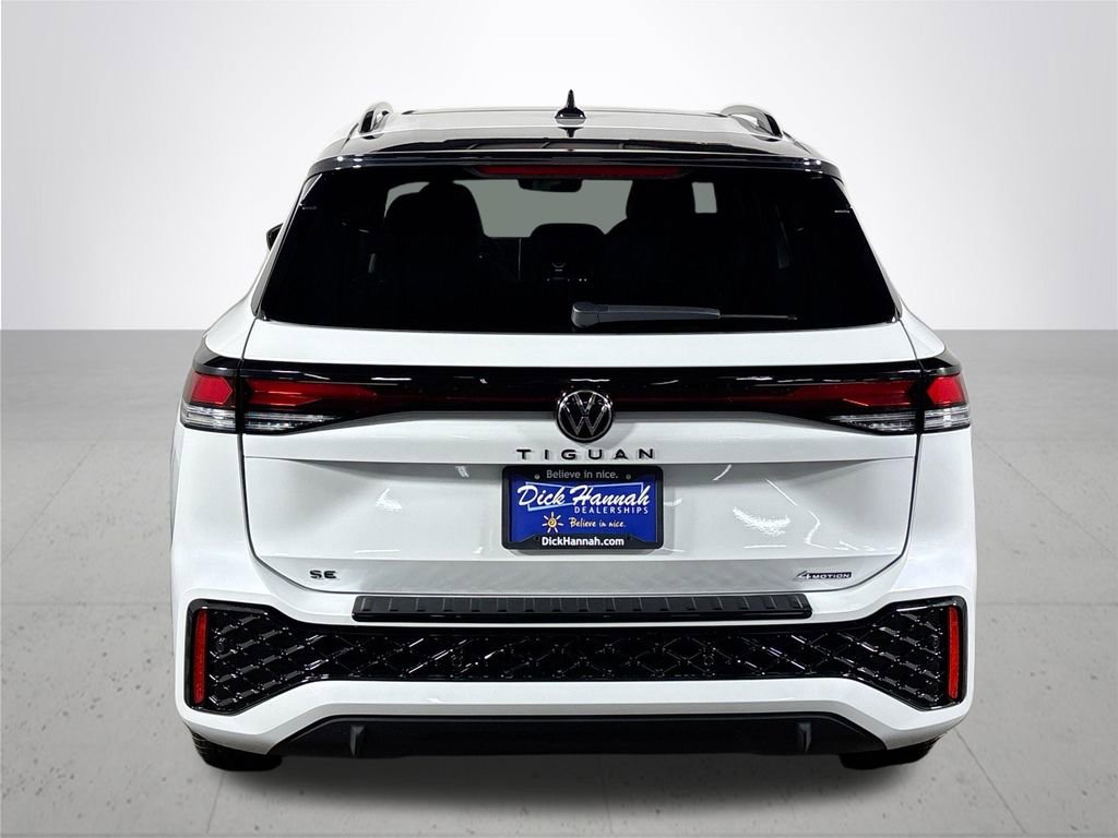 New 2025 Volkswagen Tiguan SE R-Line image 7