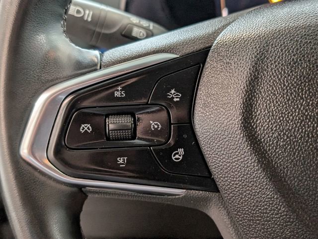 Certified 2025 Chevrolet Trax LT w/ Driver Confidence Package image 23