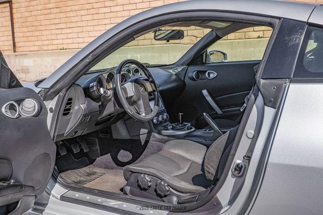 Used 2006 Nissan 350Z Coupe w/ (N93) Cargo Convenience Pkg image 30