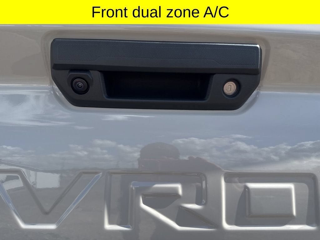 New 2026 Chevrolet Colorado ZR2 w/ Technology Package AWD/4WD image 11