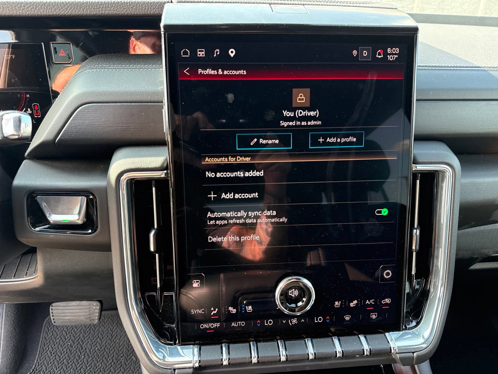 Used 2025 GMC Yukon Denali AWD/4WD image 25