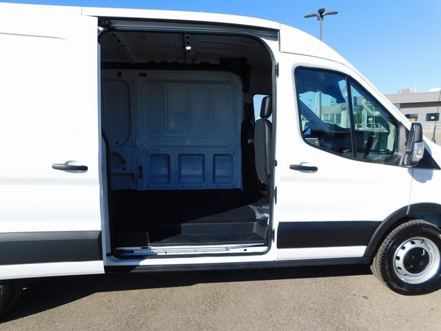 New 2025 Ford Transit 250 148 Medium Roof image 18