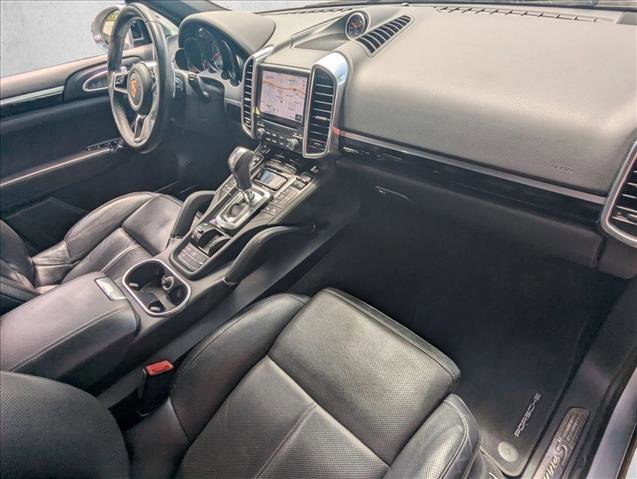 Used 2018 Porsche Cayenne S image 19