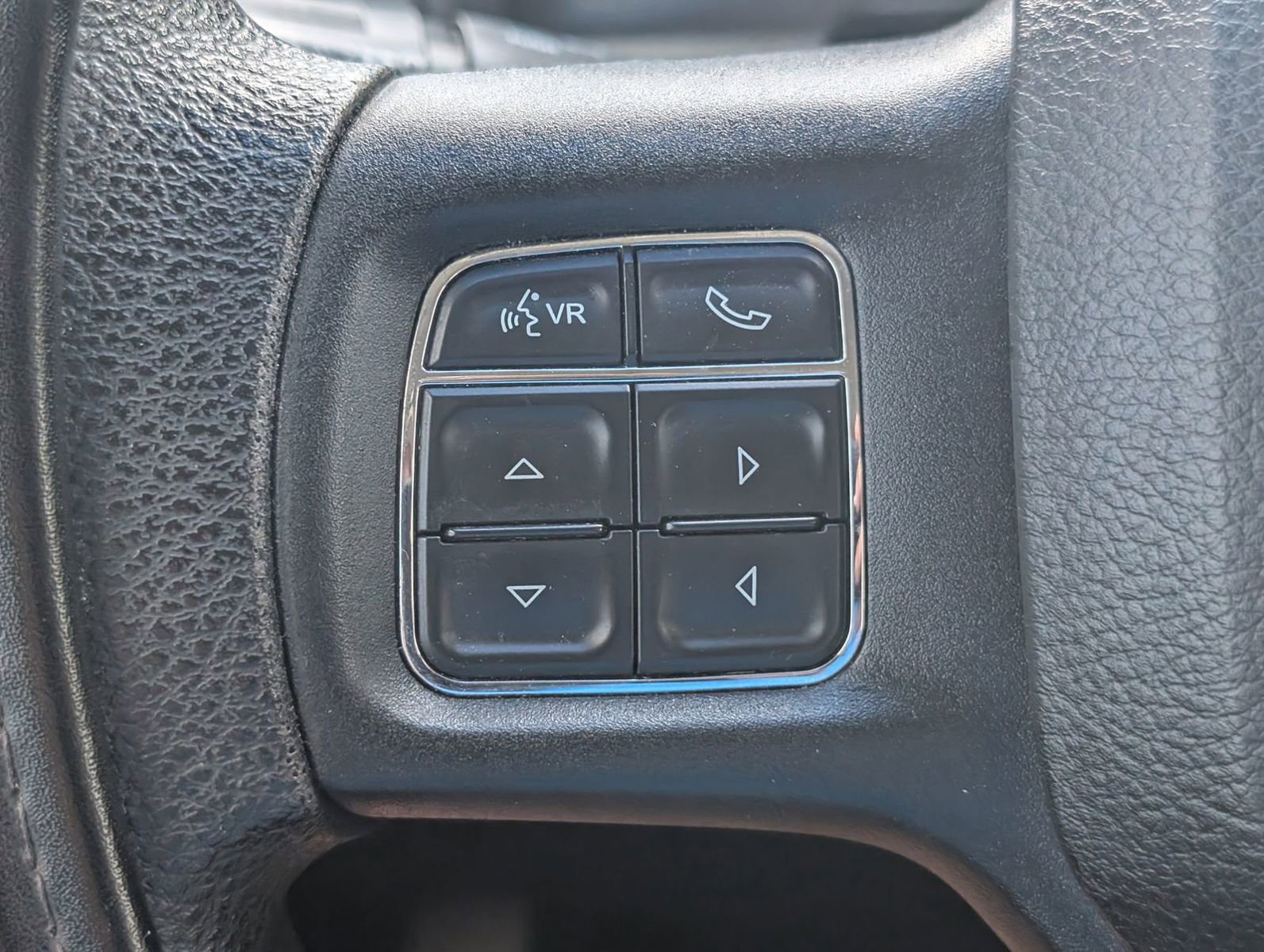 Used 2015 RAM 1500 Express image 14