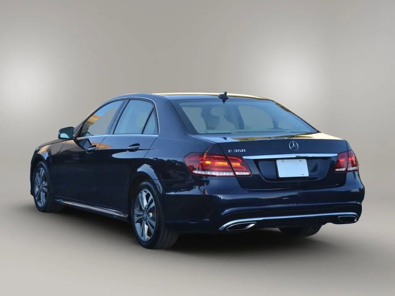 Used 2015 Mercedes-Benz E 350 Sedan image 10