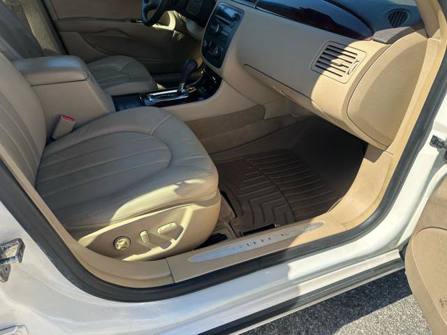 Used 2009 Buick Lucerne CXL FWD image 17
