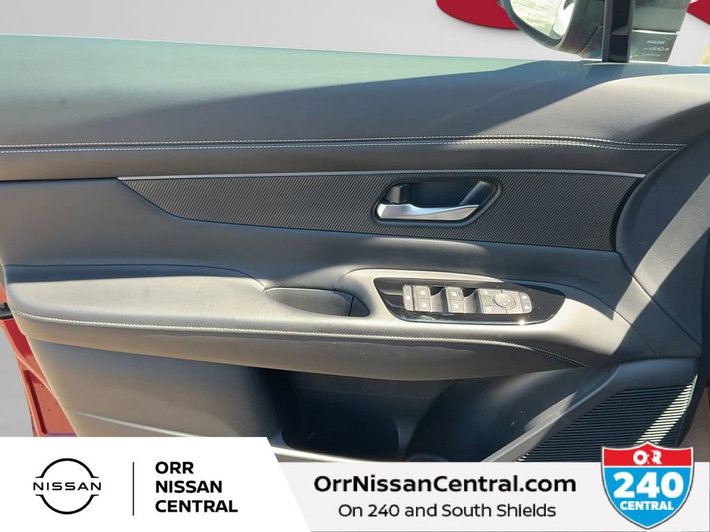 Used 2025 Nissan Murano SV FWD image 16
