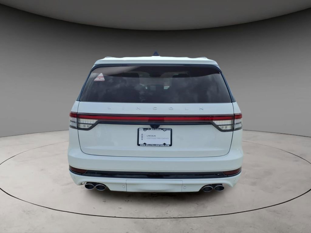 Certified 2025 Lincoln Aviator 2WD w/ Jet Appearance Package image 7