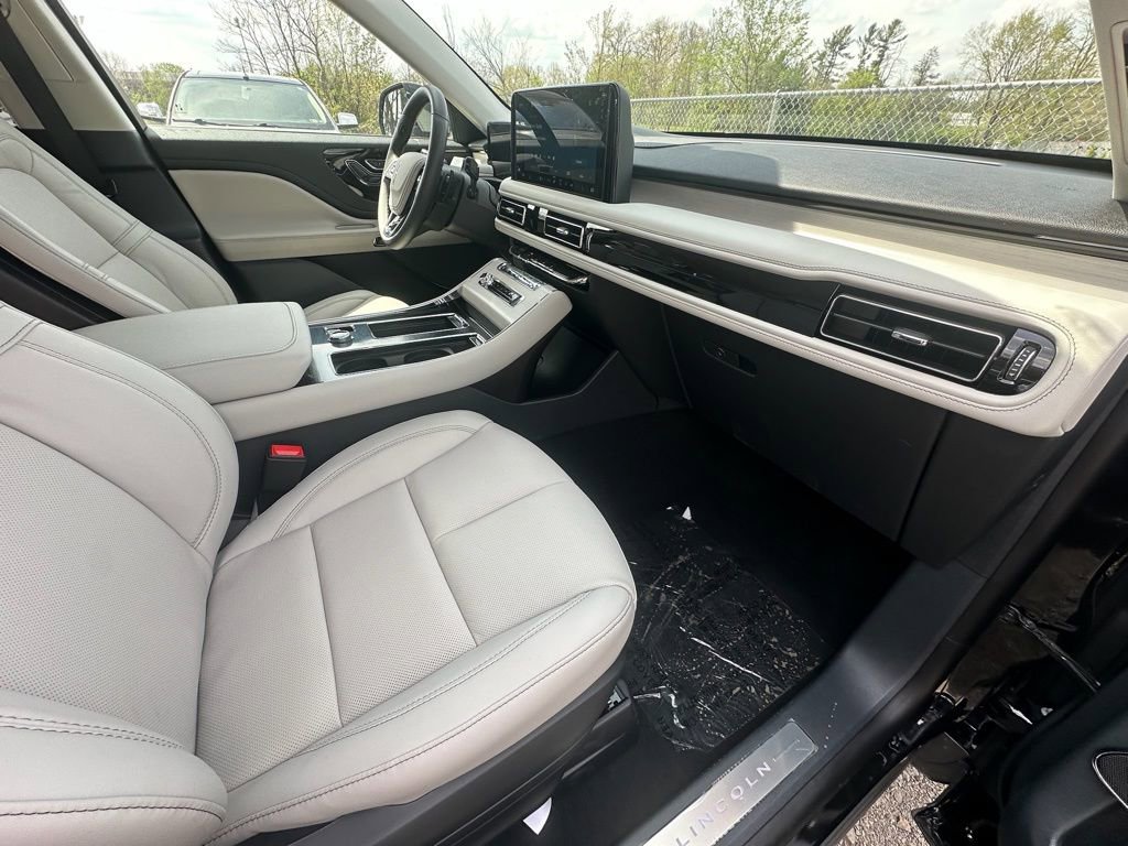 New 2026 Lincoln Aviator Reserve w/ Illumination Package AWD/4WD image 21