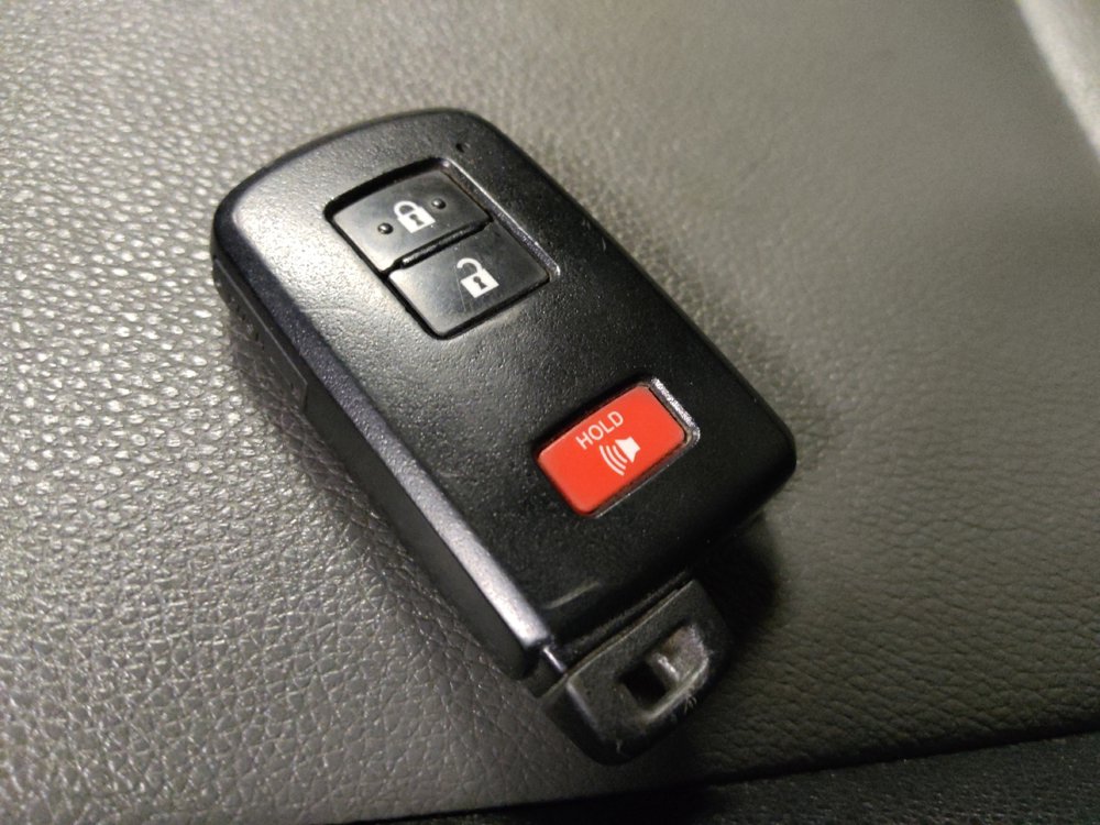 Used 2020 Toyota 4Runner SR5 Premium w/ Moonroof Package image 32