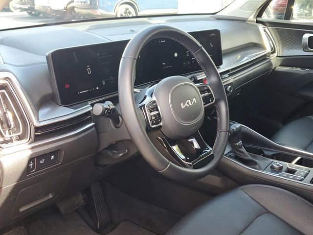 Certified 2025 Kia Sorento EX image 15