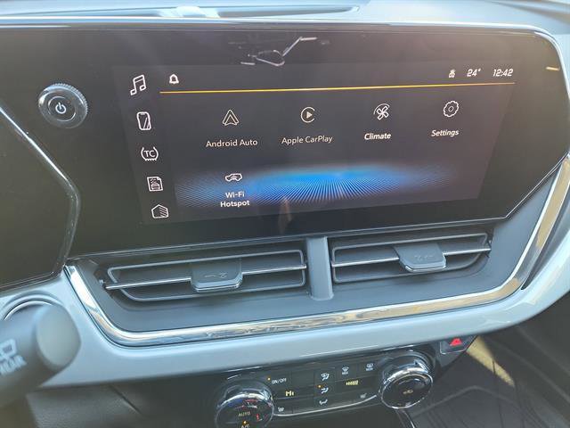 New 2026 Chevrolet Trax LT w/ Driver Confidence Package image 14