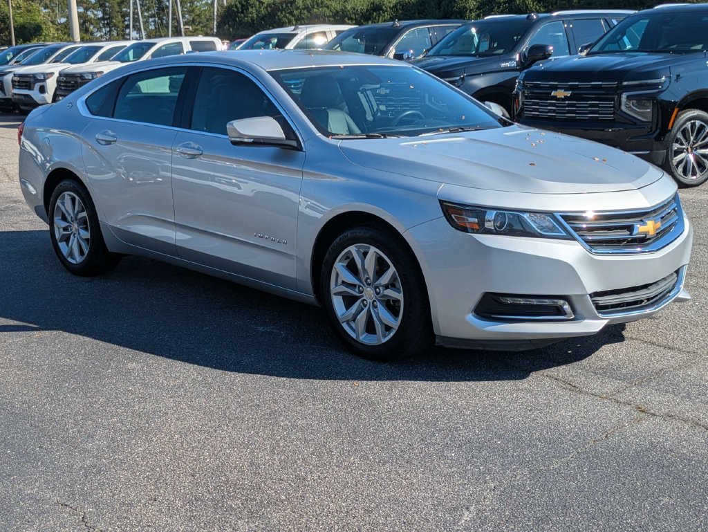 Used 2018 Chevrolet Impala LT FWD image 2