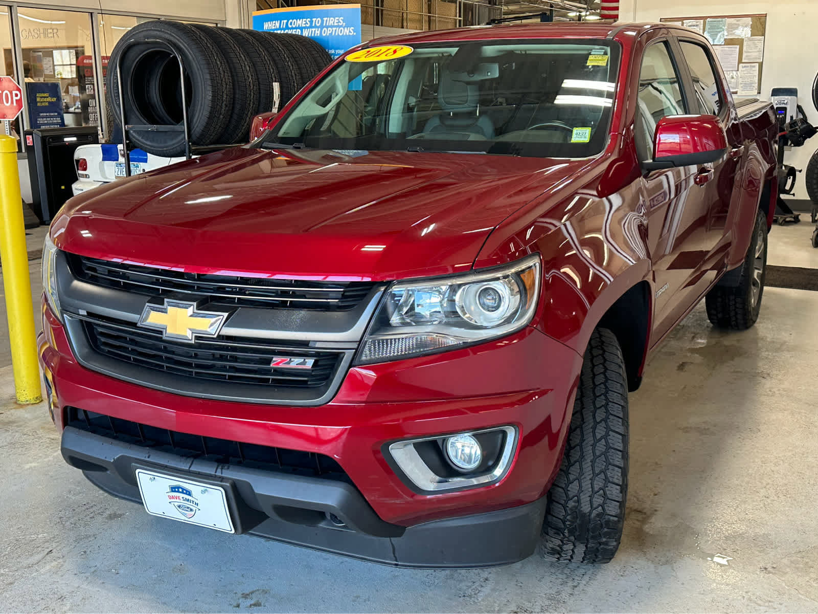 Used 2018 Chevrolet Colorado Z71 AWD/4WD image 3